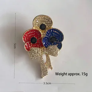Vue détaillée de la broche coquelicot en cristal, 5x3.5cm et poids de 15g