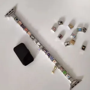 Detailansicht von DIY italienischen modularen Charms und Apple Watch Armband Zubehör