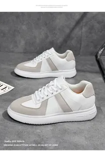 Seitenansicht der weißen Plateauschuhe mit beigen Wildlederakzenten im German Army Trainer Stil.