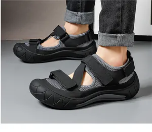 Sandales de randonnée noires pour hommes avec bout fermé et sangles réglables par velcro
