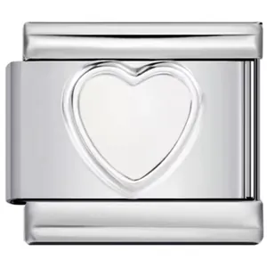 Detail van een roestvrijstalen modulaire bedel met hartjesgravure voor DIY-armbanden
