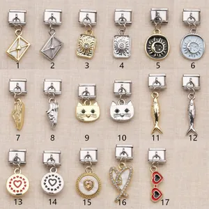 Collection de 17 breloques de bracelet italiennes avec motifs chat, poisson et cœur