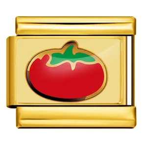 Detalle de charm modular italiano dorado con diseño de esmalte de tomate rojo para DIY.