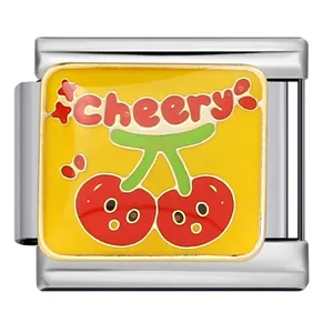Vue détaillée d'un breloque italienne avec un motif de cerise mignon et texte 'Cheery'