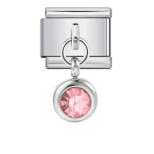 Ciondolo tondo con pietra portafortuna rosa per bracciale modulare italiano in acciaio