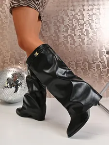 Bottes montantes à jambe de pantalon noires stylées avec talons hauts pour la mode