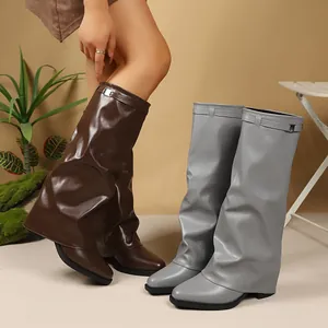 Bottes hautes style pantalon à la mode en marron et gris pour automne et hiver