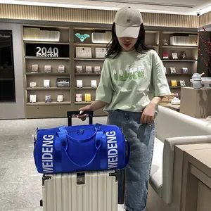 Borsone sportivo blu capiente per viaggi e palestra, borsa per allenamento fitness