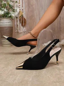 Eleganti décolleté slingback nere a punta con punta dorata e tacco a spillo