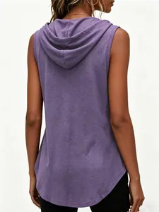 Vista posteriore di un top con cappuccio senza maniche viola casual da donna, orlo.