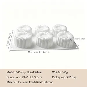 Detail met afmetingen en specificaties van de witte siliconen cakevorm met 6 holtes