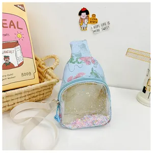 Sac de poitrine mignon pour enfants avec une fenêtre à paillettes de sable mouvant