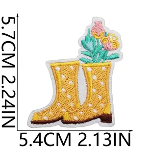 Toppa ricamata stivali da pioggia primaverili con fiori, misura 5,7x5,4 cm