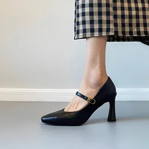 Scarpe Mary Jane in pelle nera stile retrò francese con cinturino alla caviglia