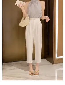 Minimalistische Damen Echtleder flache Zehentrenner in Braun für die sommerliche Freizeit