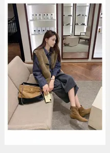 Botines minimalistas de cuero marrón con punta cuadrada y aumento interno de 5cm