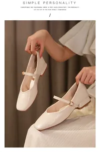 Elegantes zapatos Mary Jane beige con punta cuadrada y tacón de bloque para pies anchos
