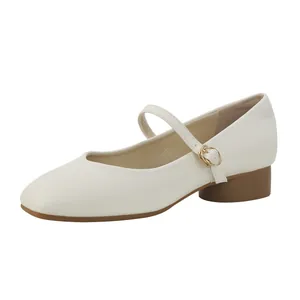 Chaussures Mary Jane françaises à bout carré blanc crème pour pieds larges à talons