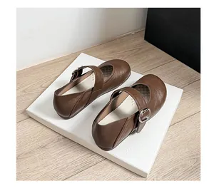 Hochwertige braune Schafsleder Mary Jane Ballerinas mit verstellbarem Schnallenriemen