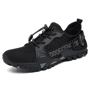Scarpe da trekking acquatico nere traspiranti per sport all'aperto in vista SKU professionale