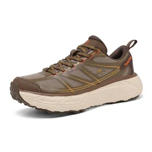 Breathable thick-soled sports running shoes with non-slip grip and retro dad shoe style