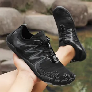 Breathable quick-drying black wading shoes for outdoor hiking and water activities