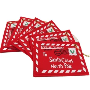 Enveloppes de Noël décoratives en feutre rouge pour ornements de sapin et cadeaux