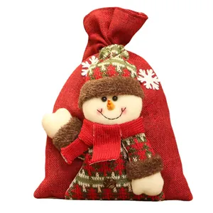 Sacchetto regalo di Natale in juta rossa con simpatica decorazione pupazzo di neve 3D