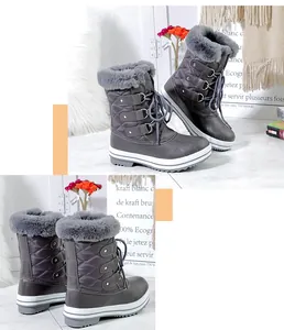 Vue détaillée de bottes de neige grises pour femmes avec doublure en fausse fourrure