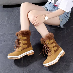 Bottes de neige beiges pour femmes avec doublure en fourrure et tige matelassée