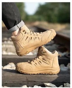 Botas de seguridad de gamuza kaki para hombre con punta de acero en el exterior