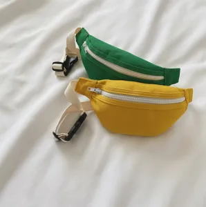 Sacs bananes en toile colorés pour enfants en vert et jaune pour un usage quotidien relax