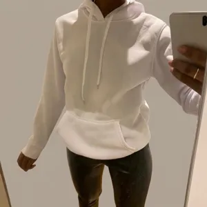 Casual unisex white pullover hoodie with drawstring for autumn and winter fashion