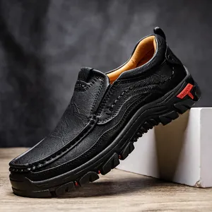 Mocassins classiques en cuir noir pour hommes avec semelle en caoutchouc pour conduite