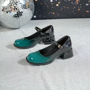 Chaussures Mary Jane élégantes en cuir verni dégradé avec talon épais et bout rond