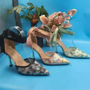 Eleganti Tacchi a Spillo a Punta in Maglia Con Ricami Floreali Paillettes Fiocco alla Caviglia Stringati per Festa Donna