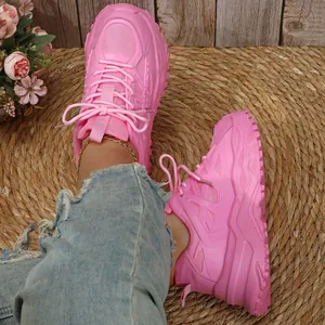 Vibrerende roze chunky sneakers met ademend mesh voor een stijlvolle buitenlook