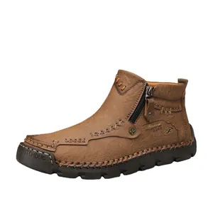Herren Martin Boots aus braunem Leder mit Reißverschluss und dekorativen Handnaht-Details