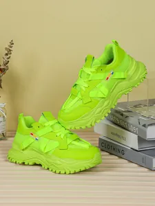 Sneaker con plateau verde neon per donna con inserti in mesh traspirante e suola spessa