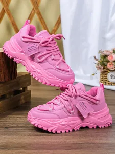 Roze chunky platform sneakers met ademend mesh en een trendy dad shoe ontwerp voor dames