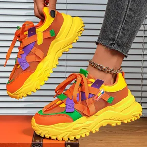 Sneakers chunky colorate da donna con plateau, mesh traspirante e suola spessa