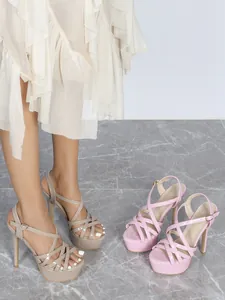 Elegant high heel sandals with platform and criss-cross straps for parties and banquets