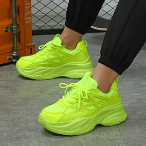 Baskets Papa Mode Femmes Plateforme Respirant Mesh Cuir PU Patchwork Rétro Décontracté Chaussures de Sport Augmentation de Taille