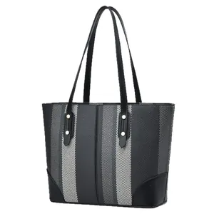 Fashionable large capacity striped tote bag for women casual commuting shoulder bag