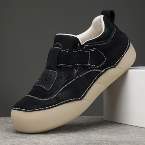 Scarpe bread nere da donna con zeppa, suola beige spessa e cuciture a contrasto