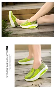 Leichte atmungsaktive lindgrüne gewebte Slip-on-Plateau-Sneaker für den Alltag.