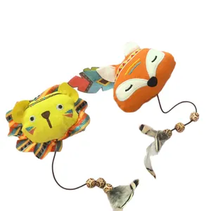 Jouets en peluche pour chats avec lion et renard, ornés de plumes naturelles