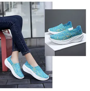 Zapatillas de plataforma tejidas a mano para mujer con suela blanca gruesa