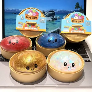 Vista dettagliata di squishy a forma di panino al vapore in vari colori e texture