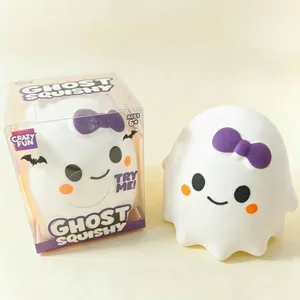 Χαριτωμένο λευκό παιχνίδι squishy φάντασμα 16cm με μωβ φιόγκο για το Halloween